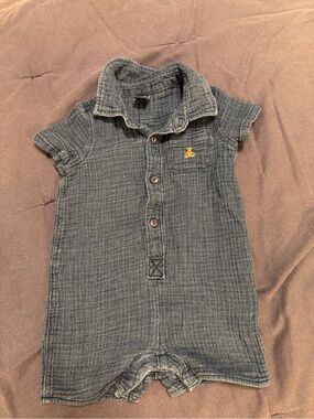 Gauze Textured Baby Gap Romper with bear Accent